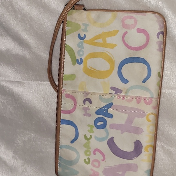 Coach Multi Graffiti Wristlet - Picture 4 of 9